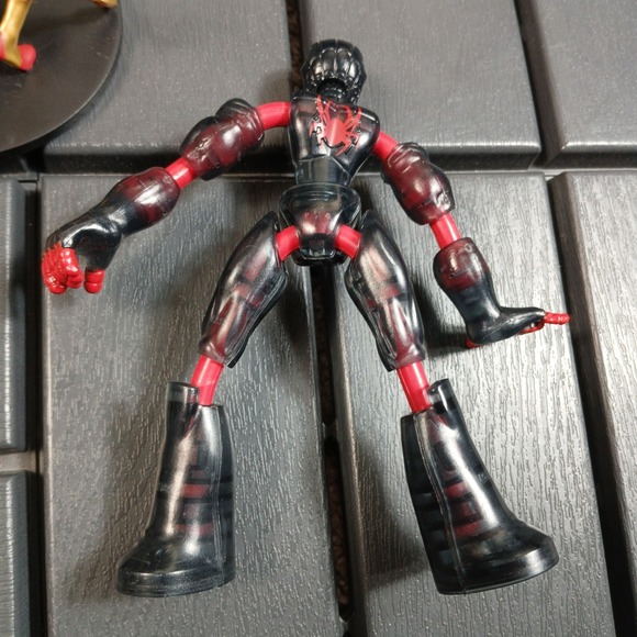 Hasbro‎ Disney Lot Marvel Miles Morales Spiderman Mysterio Flex Spider Suit -ZB - Picture 6 of 10